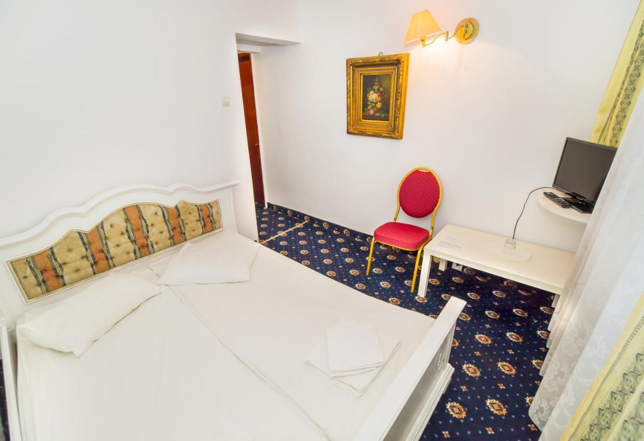 Hotel Cetate Alba Iulia Eksteriør billede