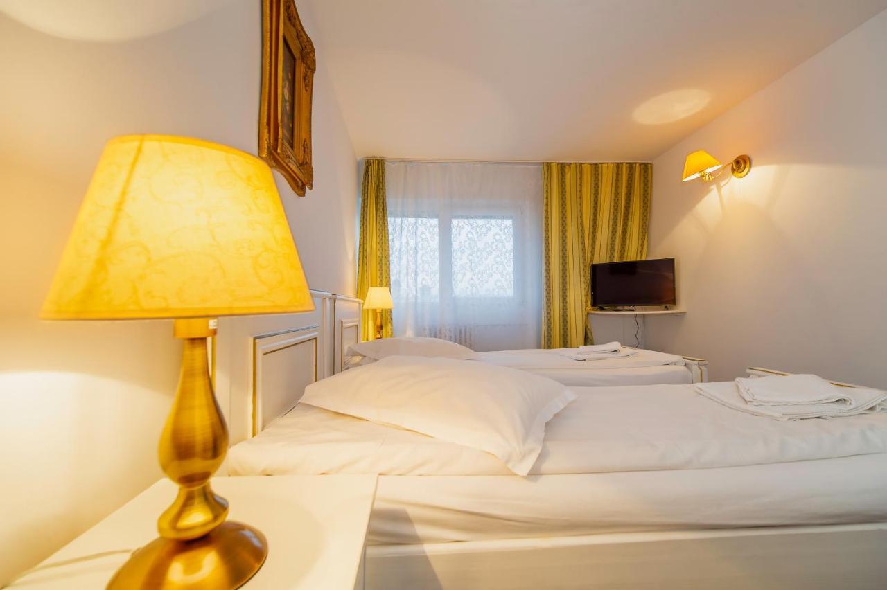 Hotel Cetate Alba Iulia Eksteriør billede