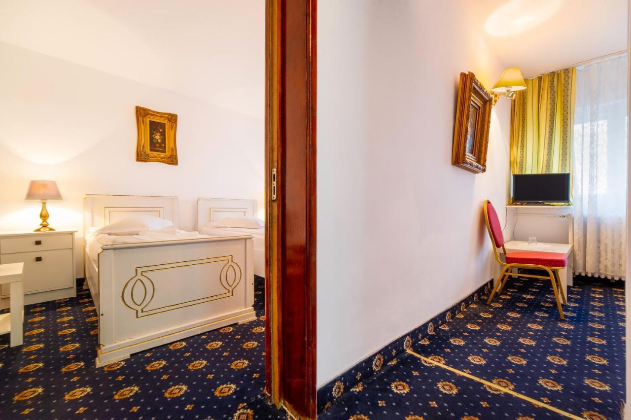 Hotel Cetate Alba Iulia Eksteriør billede